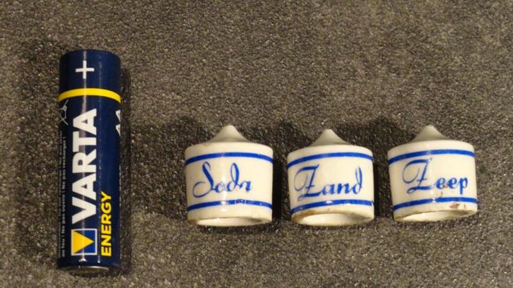 Poppenhuis - Bijenkorf ''Zand, Zeep, Soda'', Verzamelen, Poppenhuizen en Toebehoren, Gebruikt, Poppenhuis, Verzenden