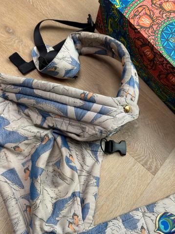 Artipoppe Draagzak Zwanen - Zo Goed Als Nieuw! beschikbaar voor biedingen
