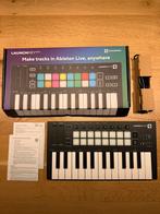 Novation Launchkey Mini [MK3], Muziek en Instrumenten, Midi-apparatuur, Ophalen, Zo goed als nieuw