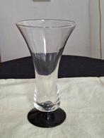 Antiek glaasje met zwart voetje - 15cm, Antiek en Kunst, Antiek | Glas en Kristal, Ophalen of Verzenden