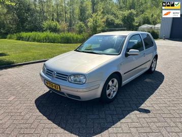 Volkswagen Golf 1.4-16V/AIRCO beschikbaar voor biedingen