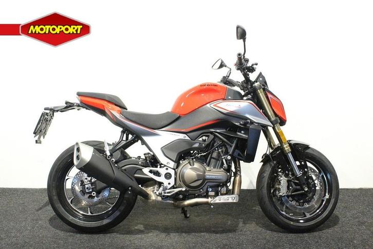 QJMOTOR SRK 600 (bj 2026), Motoren, Motoren | Overige merken, Bedrijf, Naked bike