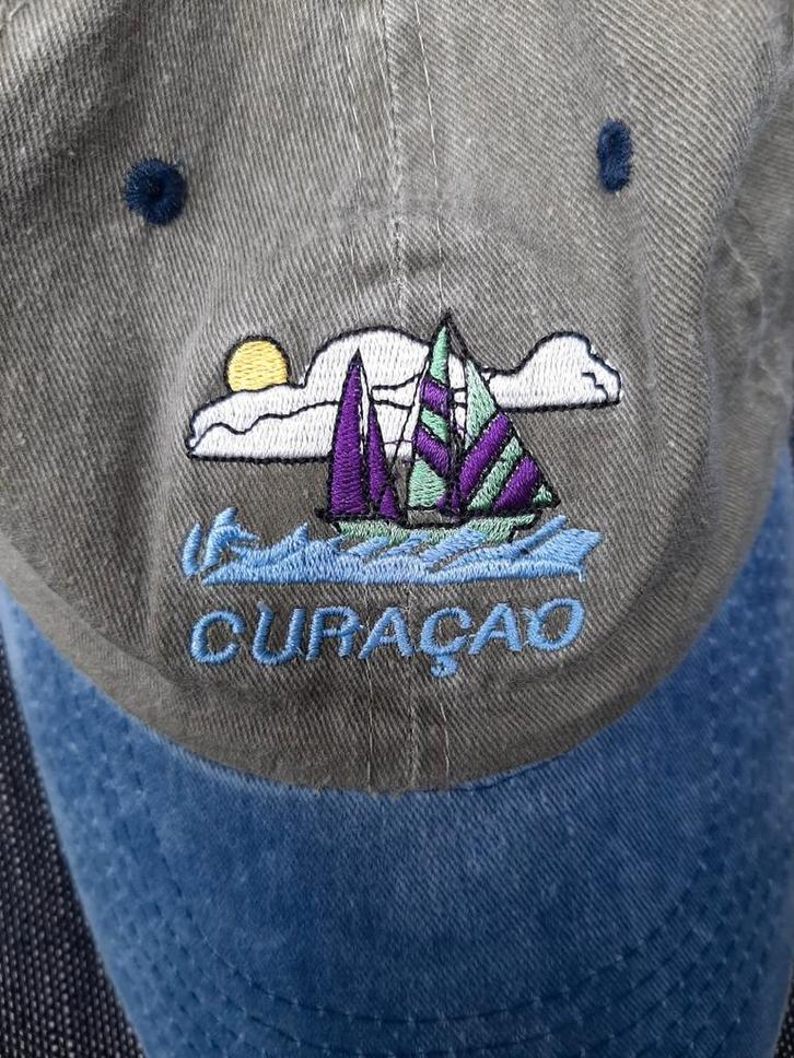 Curaçao Pet - One Size, Kleding | Heren, Hoeden en Petten, Zo goed als nieuw, Pet, One size fits all, Ophalen of Verzenden