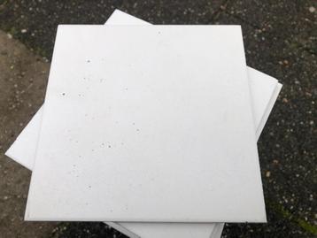 Portugese Pavigres Tegels kleur wit , maat 15 x 15 cm ( exac beschikbaar voor biedingen