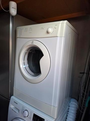 Indesit Wasdroger - Gebruikt beschikbaar voor biedingen