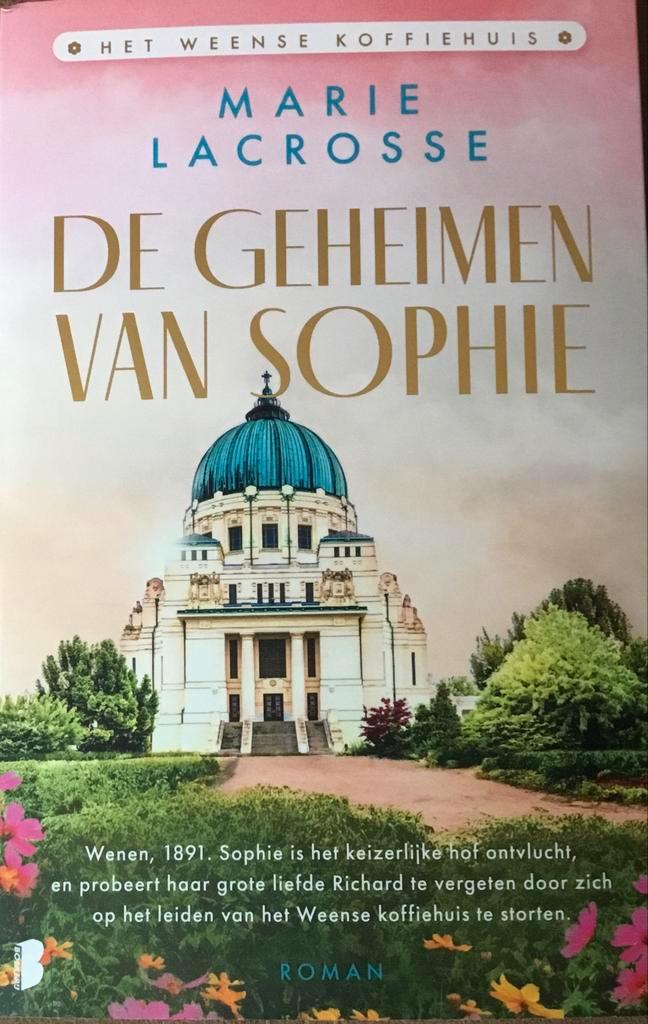 Marie Lacrosse - De geheimen van Sophie. Deel 3 koffiehuis, Boeken, Romans, Zo goed als nieuw, Ophalen of Verzenden
