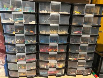 Kleine lego collectie te koop beschikbaar voor biedingen