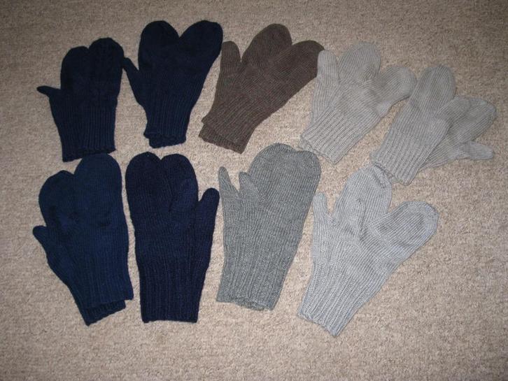 8 paar gebreide wanten/ handschoenen, Kleding | Dames, Mutsen, Sjaals en Handschoenen, Nieuw, Sjaal, Ophalen of Verzenden