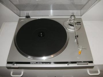 Technics Quartz Direct Drive platenspeler type SL-Q210 beschikbaar voor biedingen