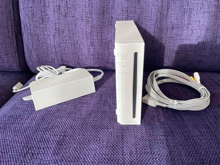 Te Koop Nintendo Wii., Spelcomputers en Games, Spelcomputers | Nintendo Wii, Zo goed als nieuw, Met 2 controllers, Ophalen
