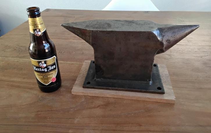 Klein aambeeld voor smid, kunstenaar of hobbyist, Antiek en Kunst, Curiosa en Brocante, Ophalen of Verzenden