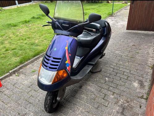 Piaggio Hexagon 150cc duitse papieren, Fietsen en Brommers, Scooters | Piaggio, Zo goed als nieuw, Overige modellen, Tweetakt