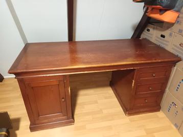 hout beschikbaar voor biedingen