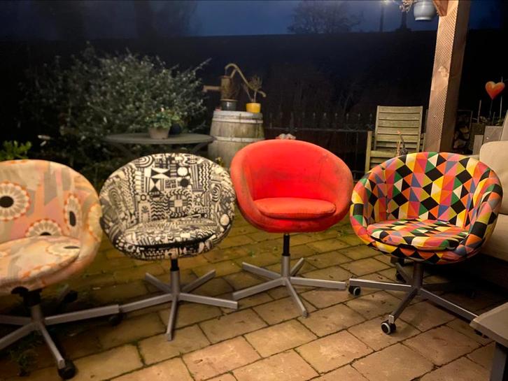 4 Ikea Skruvsta stoelen - Gratis af te halen, Huis en Inrichting, Stoelen, Gebruikt, Vier, Metaal, Stof, Overige kleuren, Ophalen