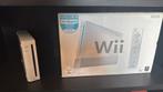 Wii met doos, Ophalen of Verzenden, Zo goed als nieuw, Met 2 controllers
