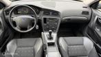 Volvo V70 2.4 Kinetic 1E EIGENAAR / COMPLETE HISTORIE, Voorwielaandrijving, Gebruikt, Traction-control, Zilver of Grijs