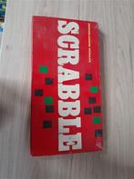 Scrabble rode doos - s3146, Hobby en Vrije tijd, Gezelschapsspellen | Bordspellen, Ophalen of Verzenden, Zo goed als nieuw