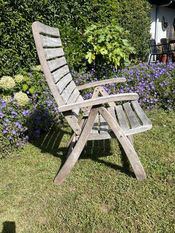 Houten Tuinstoel - Verstelbaar & Inklapbaar beschikbaar voor biedingen
