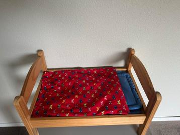 Houten Poppenbedje - Schattig en stevig! beschikbaar voor biedingen
