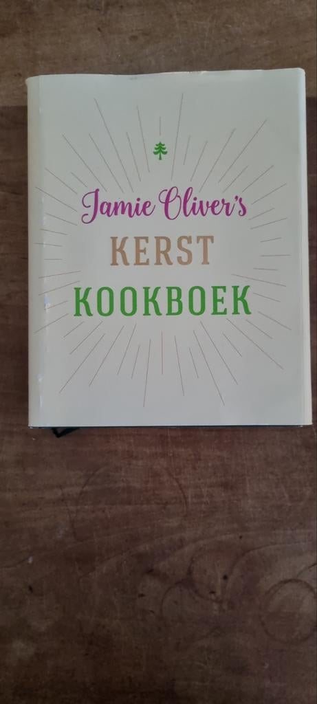 Jamie Oliver's Kerst Kookboek, Boeken, Kookboeken, Gelezen, Gezond koken, Ophalen of Verzenden, Hoofdgerechten