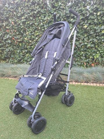 Buggy koelstra donkerblauw beschikbaar voor biedingen