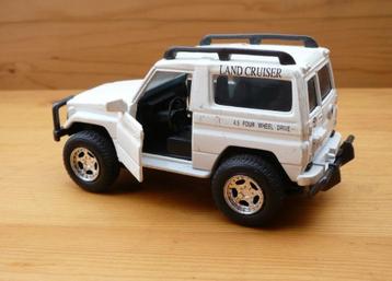 Toyota Landcruiser LX 4,5 ltr werkende four wheel drive 1/32 beschikbaar voor biedingen