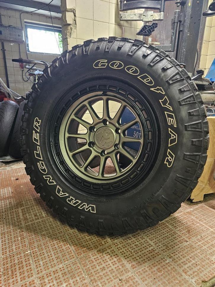 Fifteen52 Range HD Velgen 17 Inch 8.5J ET0 6x139.7, Auto-onderdelen, Banden en Velgen, Velg(en), Zomerbanden, 17 inch, 285 mm