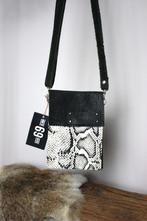 Telefoontas slangenprint echt leer NIEUW, Sieraden, Tassen en Uiterlijk, Tassen | Damestassen, Ophalen of Verzenden, Nieuw, Zwart