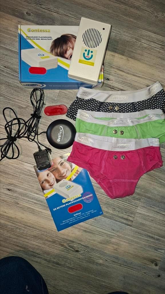 Plaswekker met trilelement + broekjes, Kinderen en Baby's, Overige Kinderen en Baby's, Zo goed als nieuw, Ophalen of Verzenden