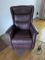Elektrische Relaxfauteuil leren Sta Op Stoel / Staopstoel l, Huis en Inrichting, Fauteuils, Ophalen, Minder dan 75 cm, Leer, Zo goed als nieuw