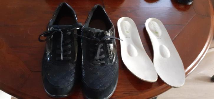 Waldlaufer zwarte schoenen  maat 6.5=40 wijdte K, Kleding | Dames, Schoenen, Zo goed als nieuw, Sneakers of Gympen, Zwart, Ophalen of Verzenden