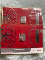 2x Zilveren Postzegel 2001 - Postzegelmapje 251, Postzegels en Munten, Ophalen of Verzenden, Na 1940, Postfris