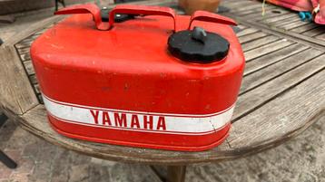 Retro Yamaha brandstoftank beschikbaar voor biedingen