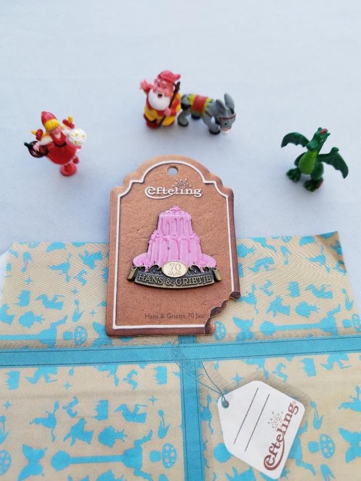 Efteling geurpin / pin 70 jaar Hans en Grietje, Verzamelen, Efteling, Nieuw, Button of Speldje, Ophalen of Verzenden