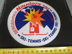 sticker Oostenrijk Bergbahnen Nauders Tirol  Ski Tennis, Verzamelen, Stickers, Ophalen, Zo goed als nieuw, Bedrijf of Vereniging