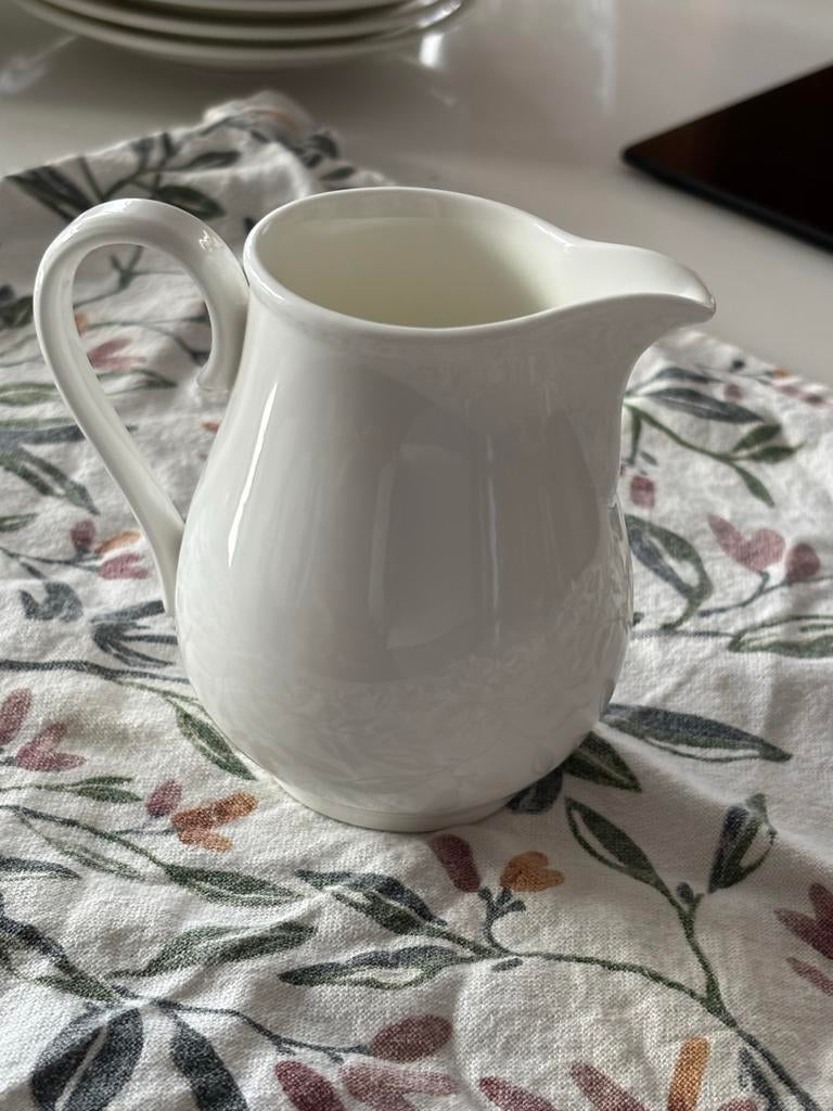 Royal Canterbury Melkkan Fijn Porselein, Ophalen of Verzenden