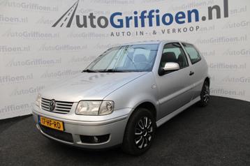 Volkswagen Polo 1.4 Trendline 4-cilinder met halfleer beschikbaar voor biedingen