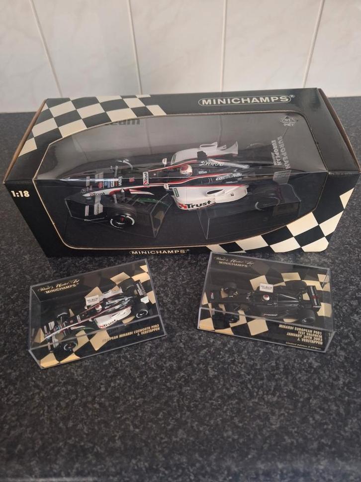 JOS Verstappen Modelauto's & Helmpjes - Minichamps, Hobby en Vrije tijd, Modelauto's | 1:18, Zo goed als nieuw, Auto, MiniChamps