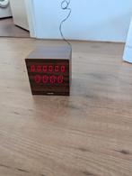 Karlsson design Led klok, Ophalen of Verzenden, Zo goed als nieuw, Wandklok