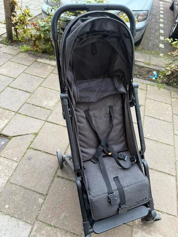 Kinderwagen beschikbaar voor biedingen