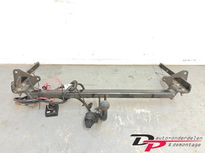 Trekhaak van een Opel Astra, Auto-onderdelen, Ophanging en Onderstel, Opel, Gebruikt, 3 maanden garantie, Ophalen of Verzenden