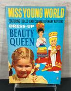 Miss Young World - Vintage Aankleedboek van Poppen, Verzenden, Gebruikt