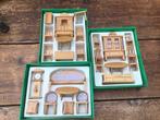 Drie sets houten poppenhuis meubels. Nieuw in doos., Verzamelen, Poppenhuizen en Toebehoren, Poppenhuis, Ophalen of Verzenden