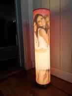 k3 tickets heb ik helaas niet... wel een hele mooie lamp, Eén persoon