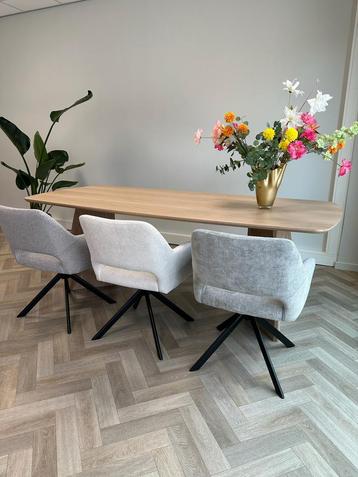 Eetkamerstoelen Eettafel Stoelen Draaibaar ACTIE OUTLET ‼️ beschikbaar voor biedingen