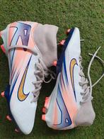 Voetbalschoenen nike, Sport en Fitness, Voetbal, Maat XS of kleiner, Ophalen of Verzenden, Gebruikt, Schoenen