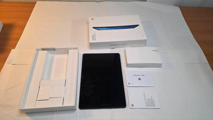 Huawei Tablet T5 16GB met doos en case, Computers en Software, Android Tablets, Zo goed als nieuw, 10 inch, 16 GB, Ophalen of Verzenden