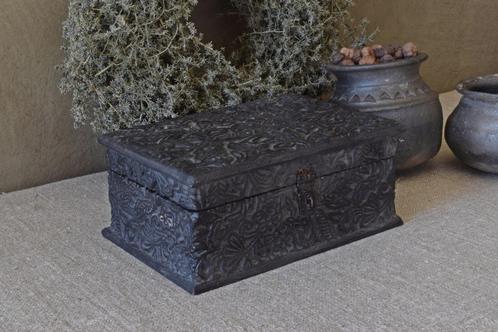 Gegraveerd houten kistje Be-Uniq, Huis en Inrichting, Woonaccessoires | Overige, Nieuw, Ophalen