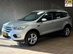 Ford Kuga 1.5 EcoBoost Titanium TREKHAAK NAVIGATIE CAMERA KE, Auto's, Ford, Lichtsensor, Euro 6, 4 cilinders, Met garantie (alle)