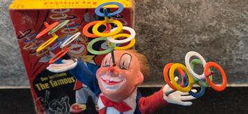 The Famous Juggler (tin toy) beschikbaar voor biedingen